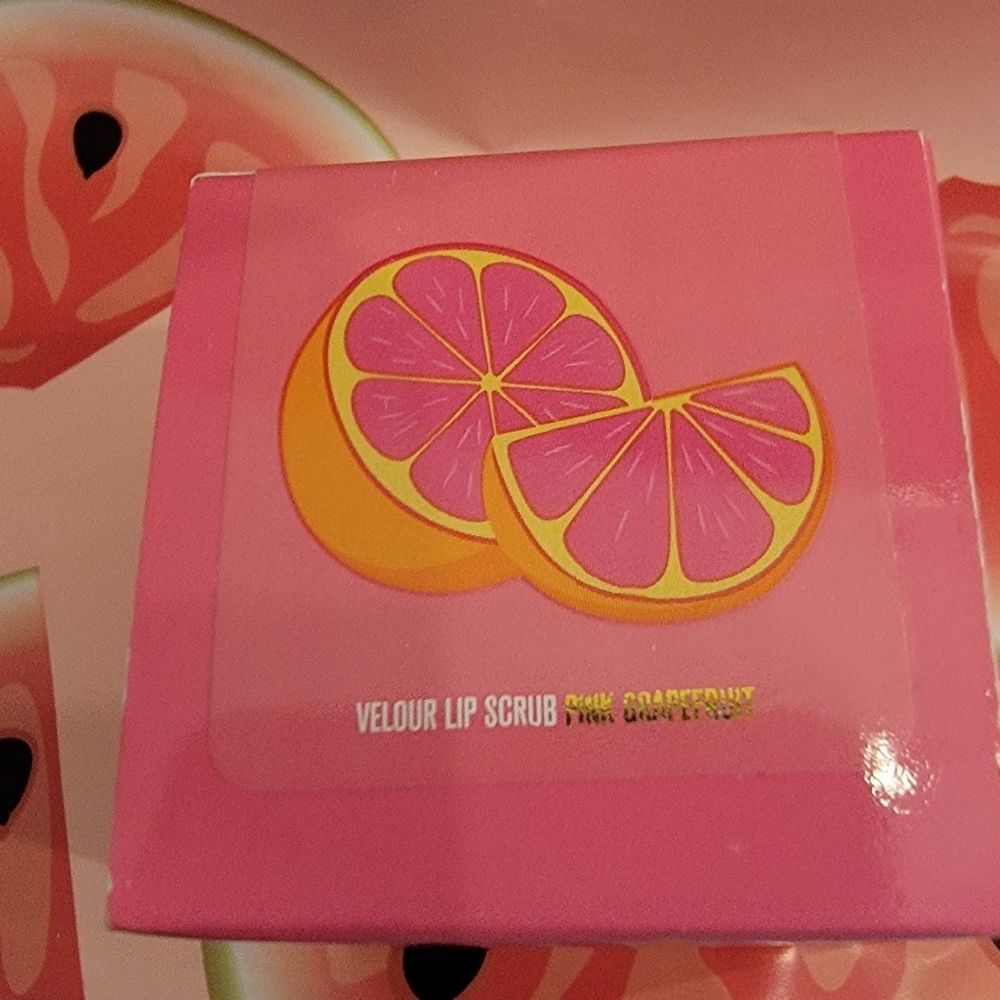 NEW Jeffree Star Cosmetics Pink Grapefruit Lip Scrub Hard to find